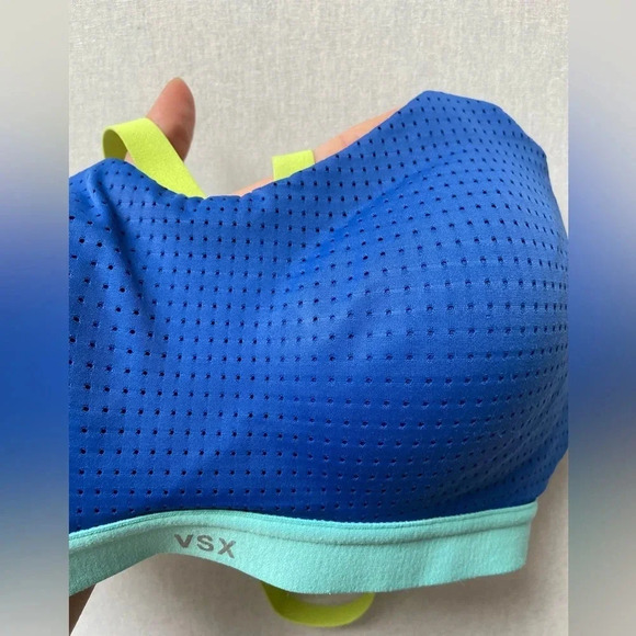Victoria’s Secret VSX Sports Bra Cross Back Blue Neon Straps Sz 32C - Picture 4 of 7